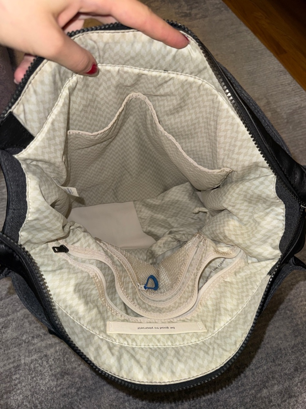 Lululemon Follow Your Bliss Bag - Picture 10 of 13